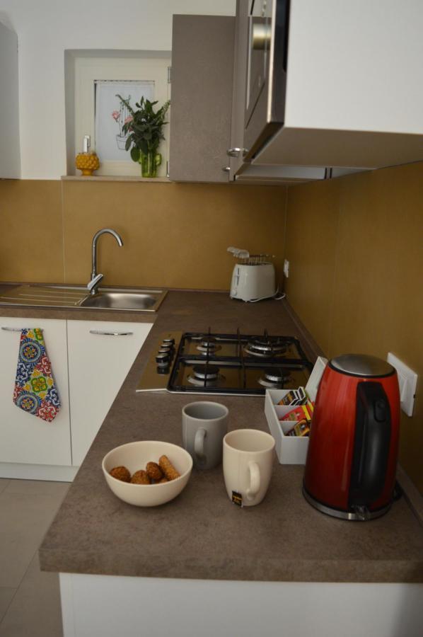 Futtitinni Home Casamia Палермо Екстериор снимка