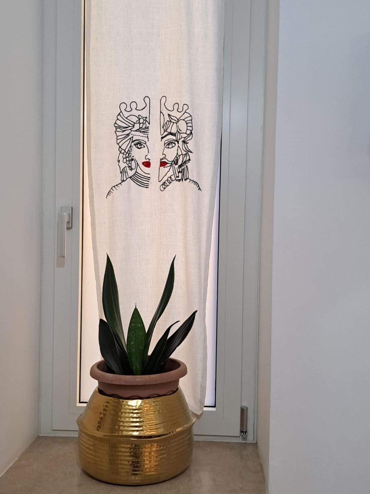 Futtitinni Home Casamia Палермо Екстериор снимка