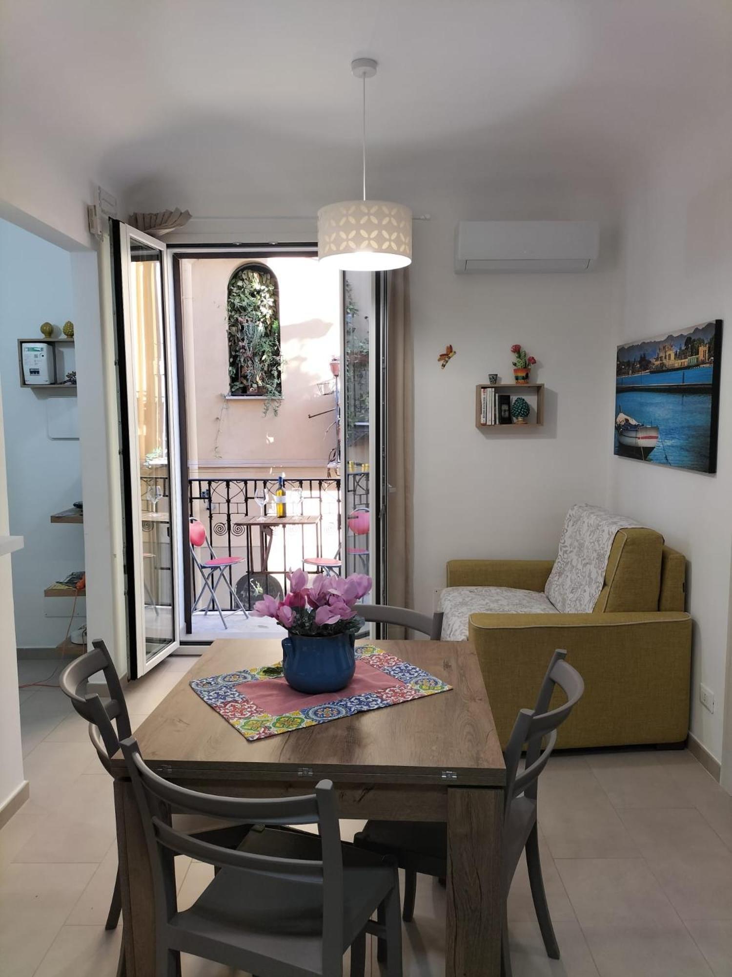 Futtitinni Home Casamia Палермо Екстериор снимка